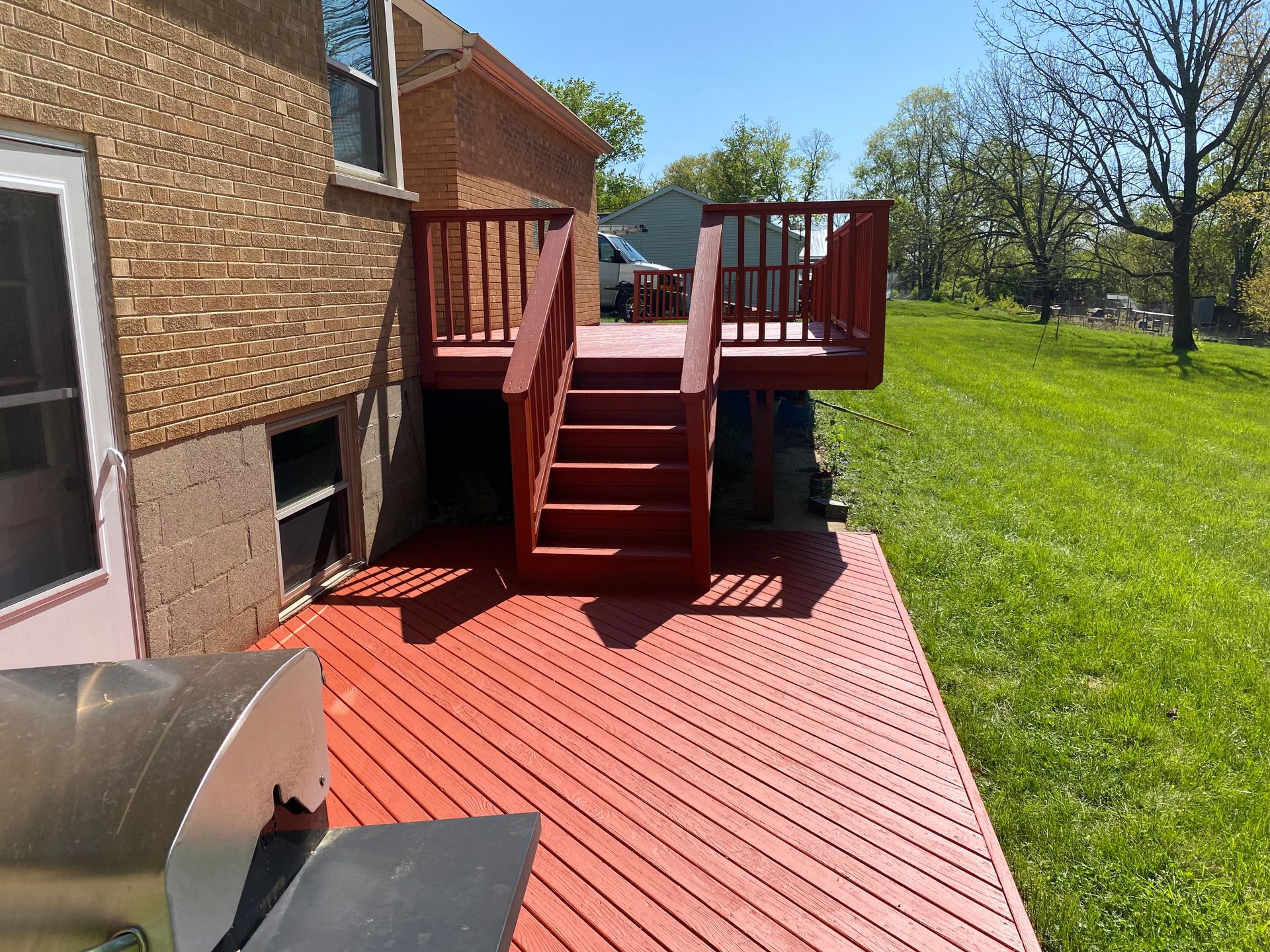 Multi-level deck